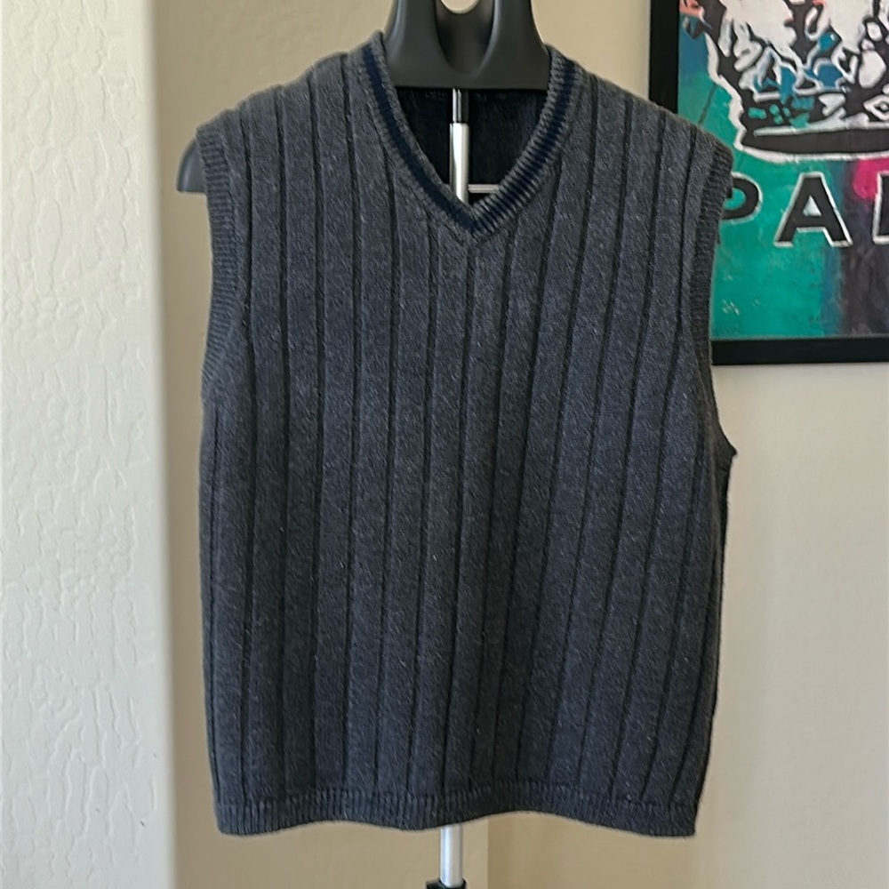 Sporty Vintage Men's Structure Gray & Navy Blue Knit Golf Vest Size Large